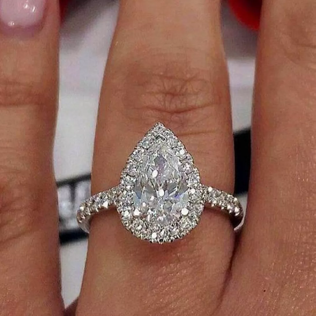what are diamond earring