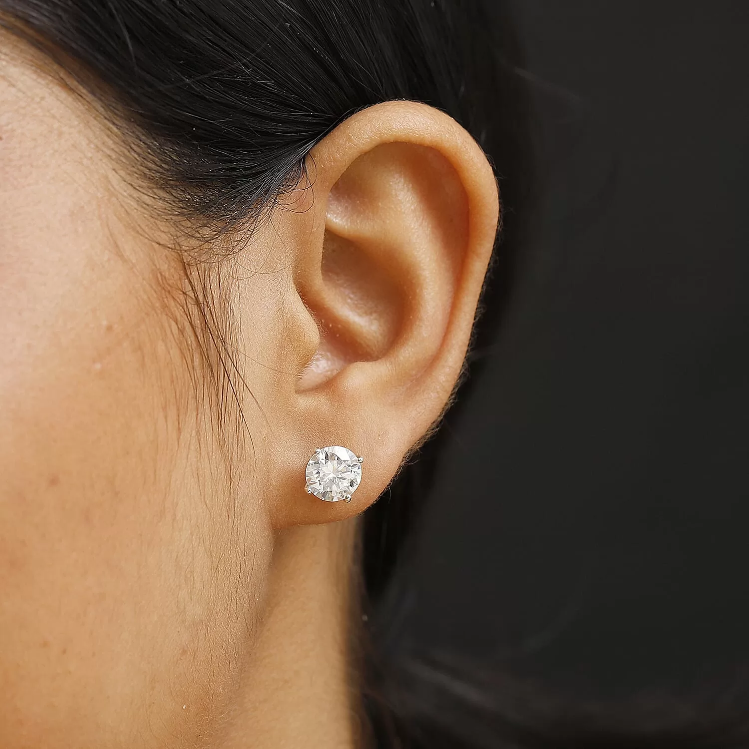 1/4 carat lab grown diamond stud earring for everyday