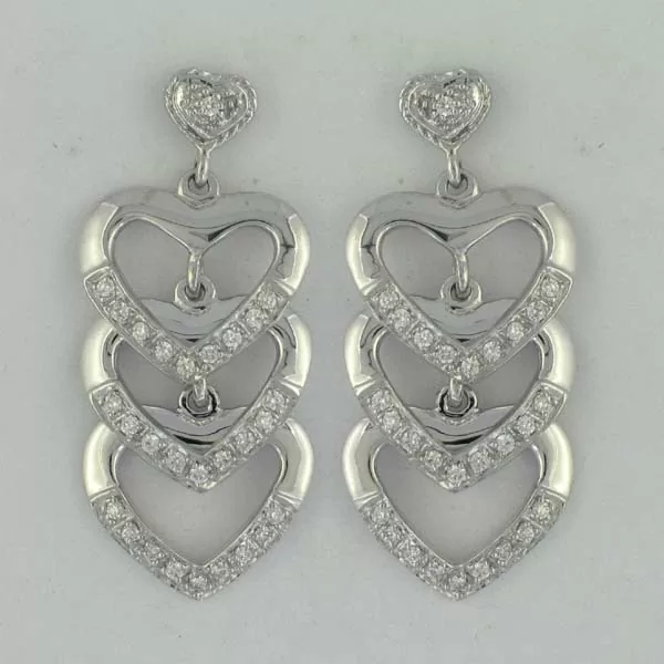 synthetic diamond promise ring broken clasp
